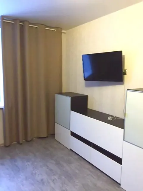 1-к. квартира, 37 м², 4/10 эт., 1-к Энергетиков 10