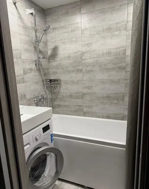 2-к. квартира, 58 м², 10/16 эт., Антона Петрова 221Г