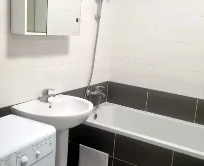 1-к. квартира, 33 м², 3/9 эт., Студия в аренду