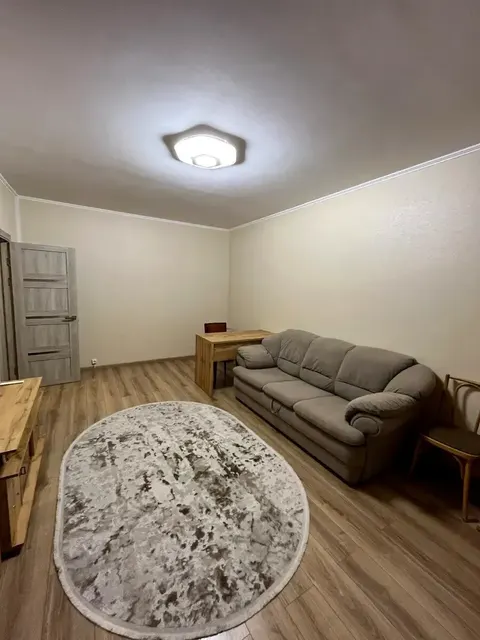 1-к. квартира, 33 м², 2/5 эт., Квартира рядом с парком Изумрудный