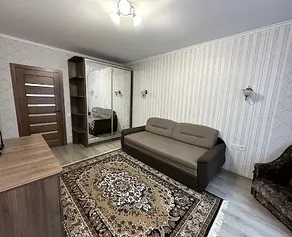 1-к. квартира, 37 м², 6/10 эт., Малахова 83