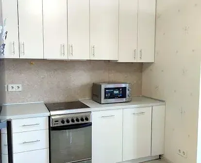 1-к. квартира, 35 м², 3/10 эт., Антона Петрова 250