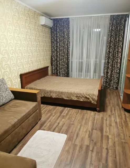 1-к. квартира, 38 м², 7/10 эт., Гущина 157