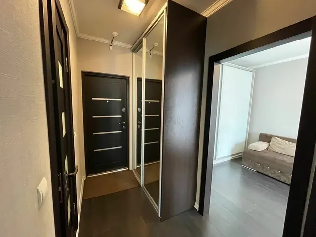 1-к. квартира, 37 м², 3/14 эт., Новгородская 16 район ТРЦ Огни