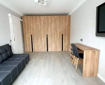 1-к. квартира, 35 м², 2/5 эт., Строителей 6 ОДНУШКА В ЦЕНТРЕ