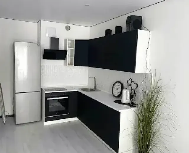1-к. квартира, 34 м², 6/10 эт., Петра Сухова 2в
