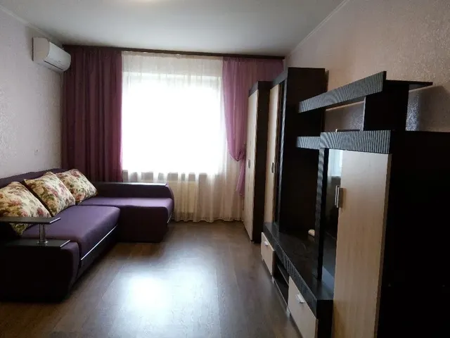 Комната, 17 м², 4/10 эт., Сдам комнату на Ленина
