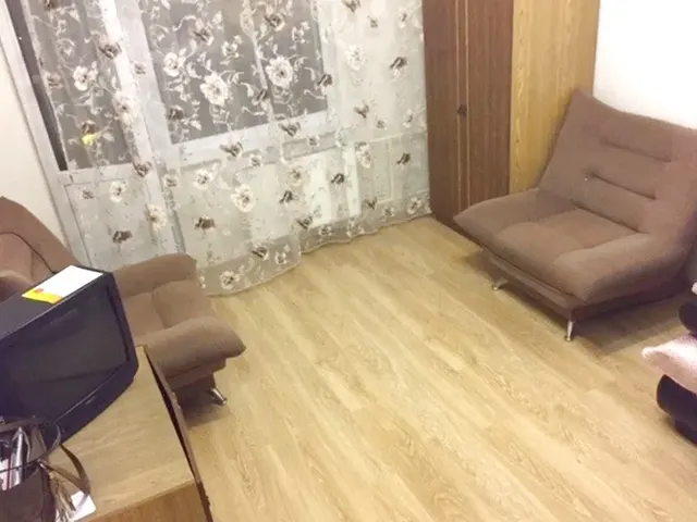 1-к. квартира, 33 м², 3/5 эт., Антона Петрова 164