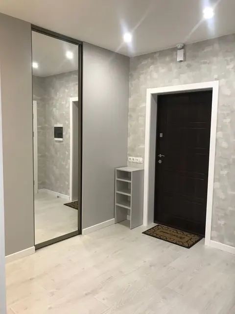1-к. квартира, 37 м², 5/15 эт., Юрина 299А